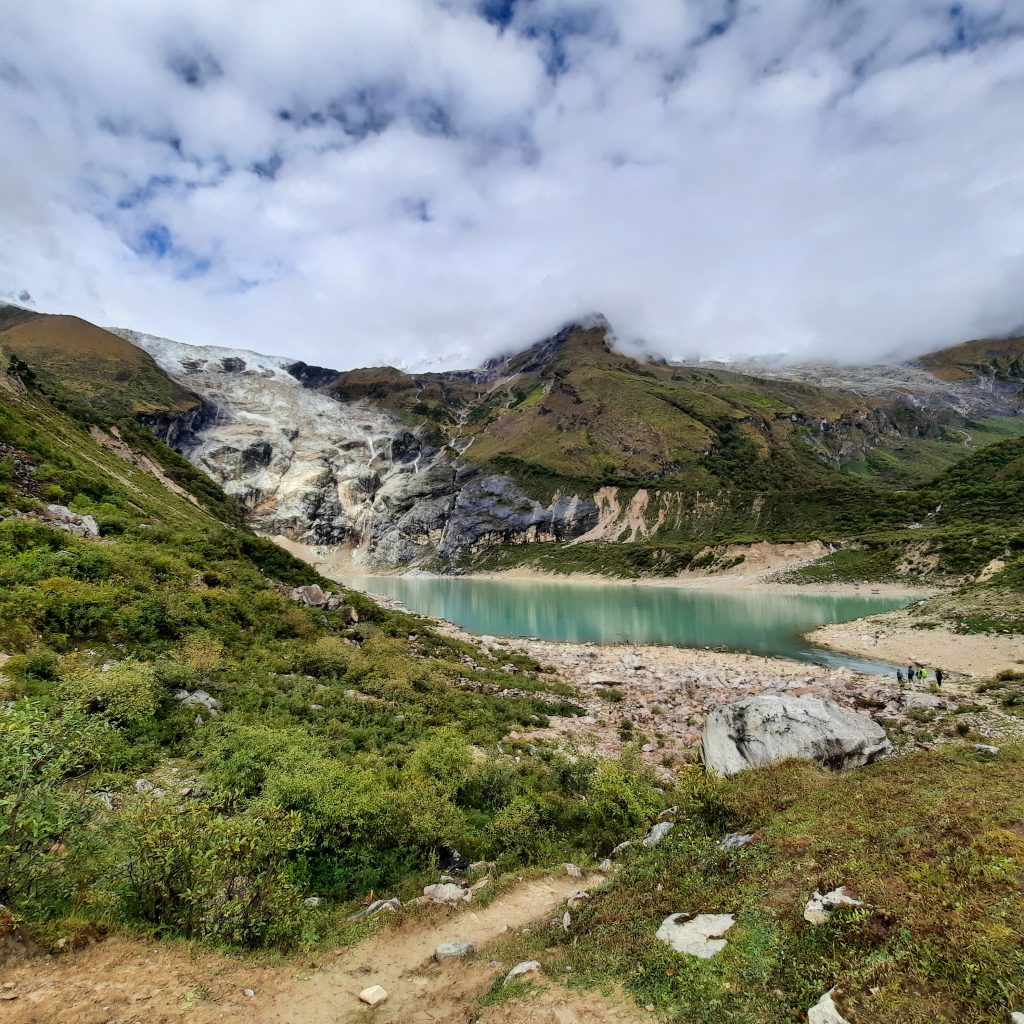 DB89F2B7-A138-4FDF-9321-8FBA0665CC30