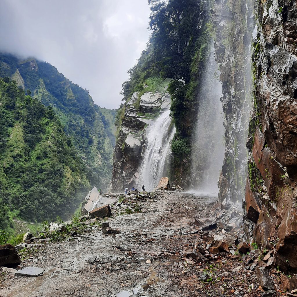 FC97E131-1A64-4B21-8A83-896E93818F88