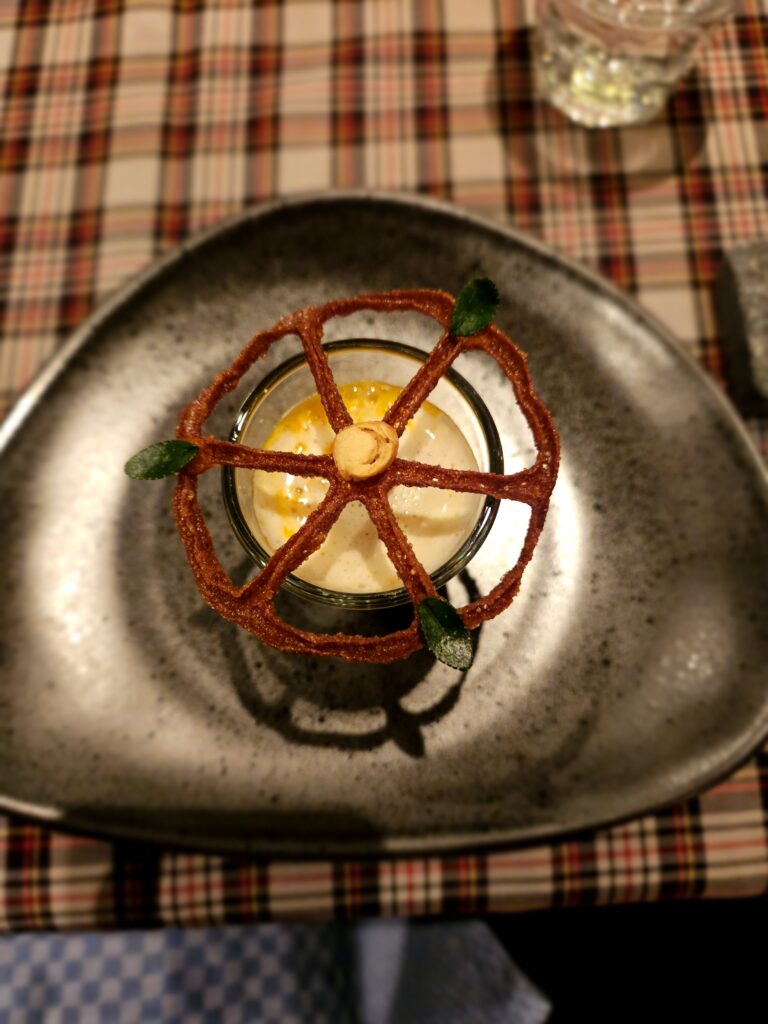 Bachstelze - Senfsüppchen mit Kräutern