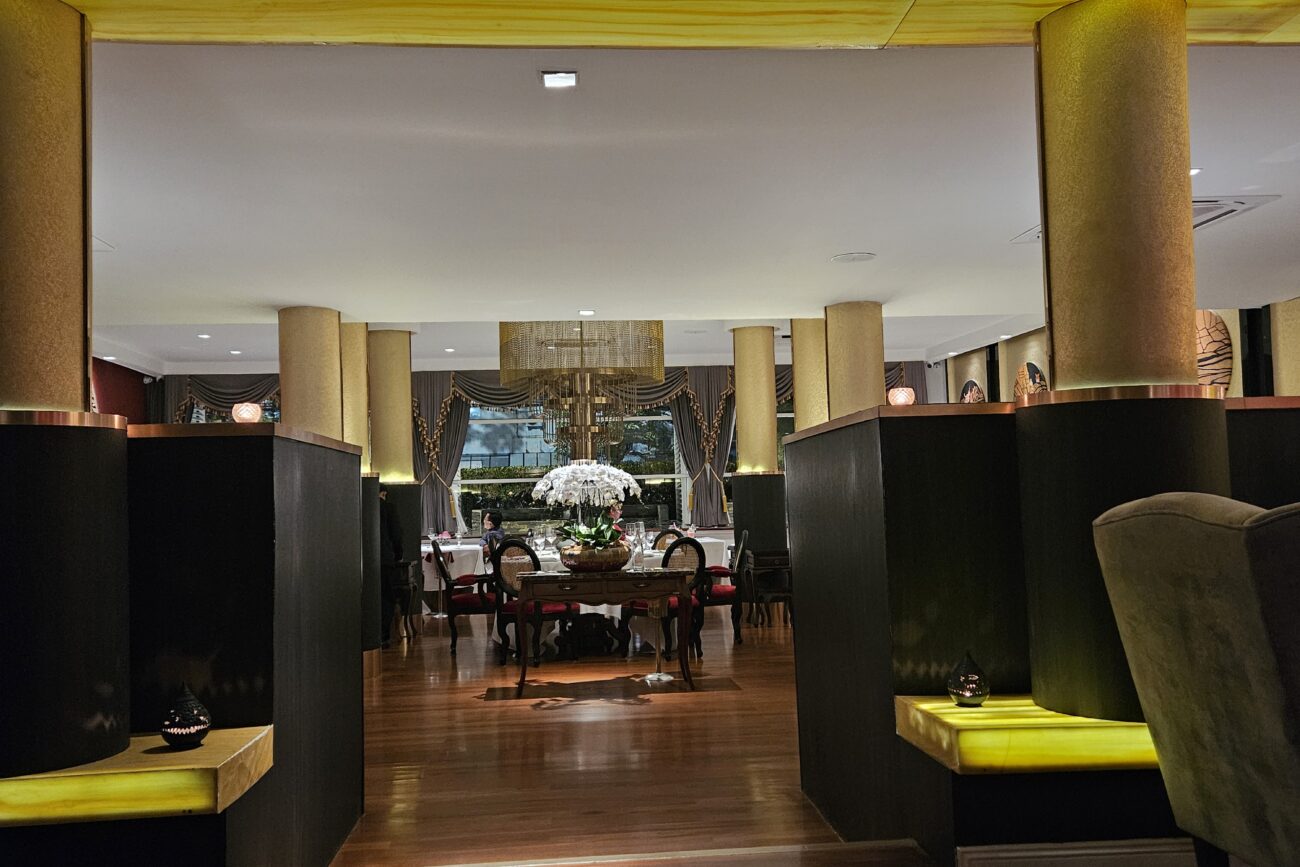 R-HAAN - Im Restaurant