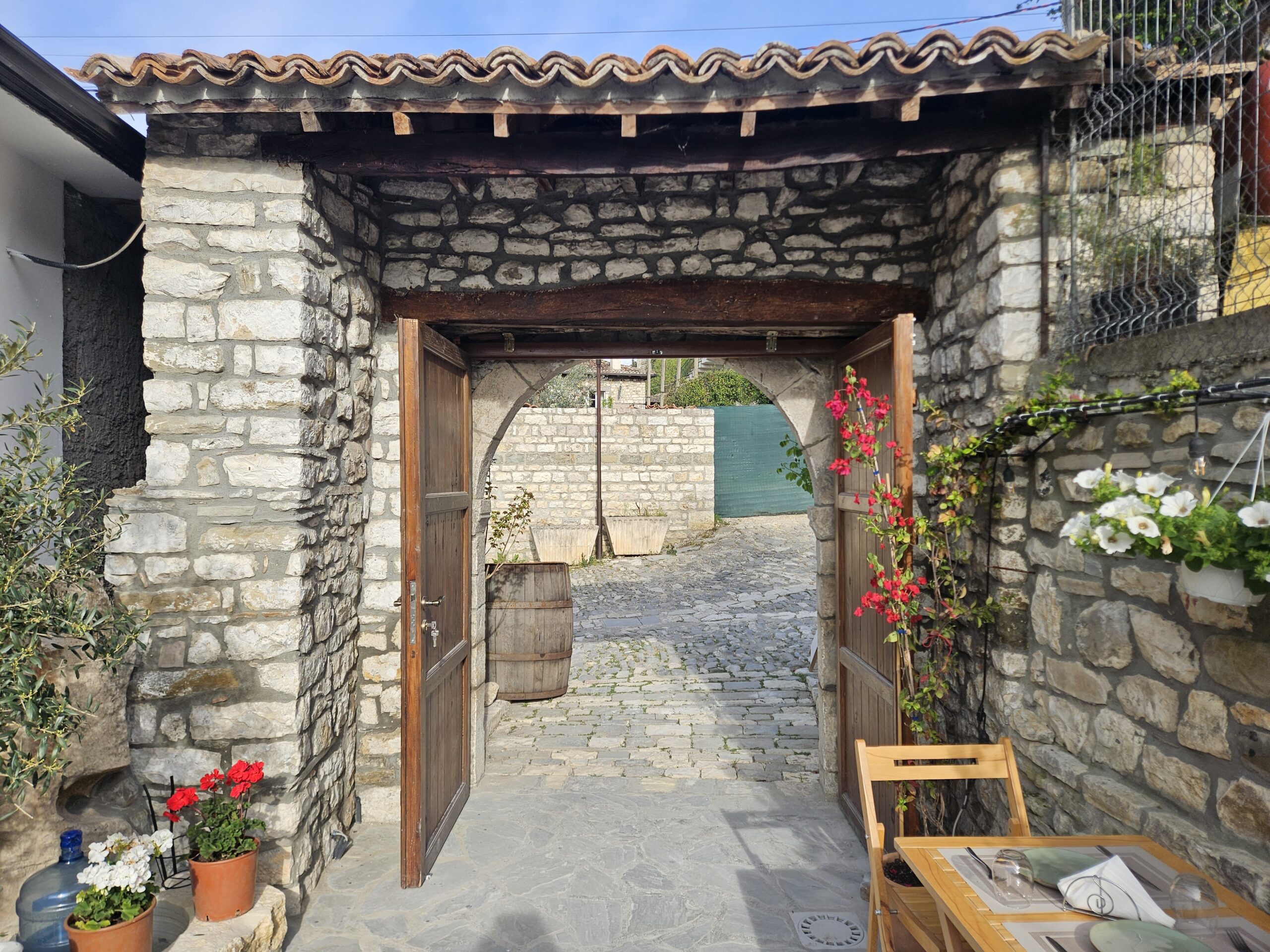 Berat - The Arch Organic food